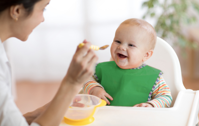 Фруктовые пюре – это отличный продукт для малыша и для мамы.